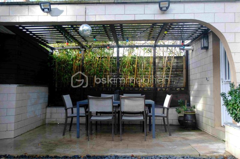 Maison traditionnelle - 134 m² - 6 pièces