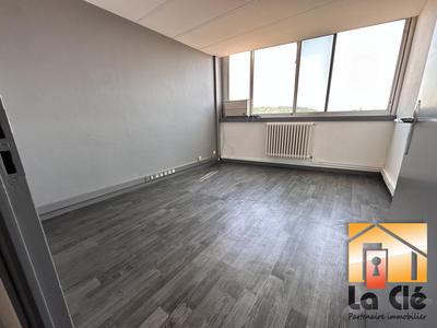 Appartement - 91 m² - 6 pièces