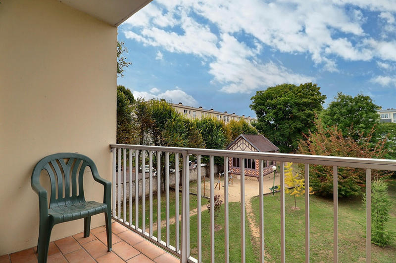 Appartement - 79 m² - 4 pièces