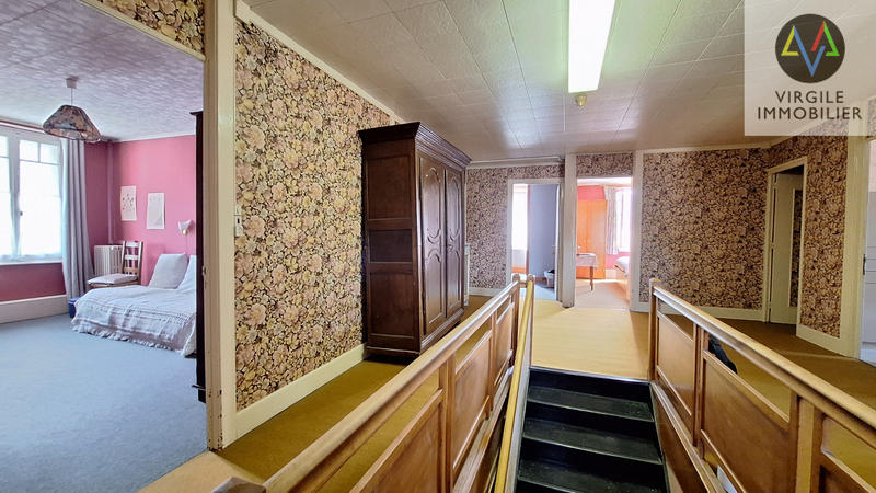 Maison - 477 m² - 18 pièces