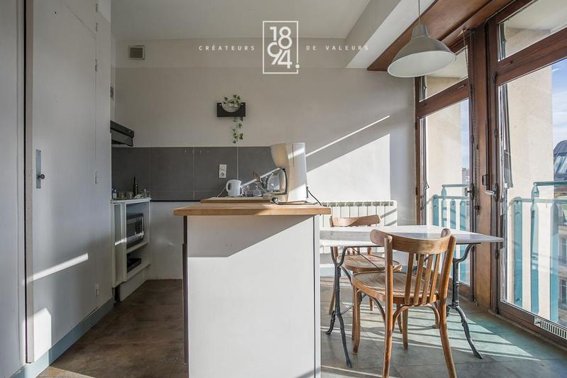 Loft - 53 m² - 2 pièces