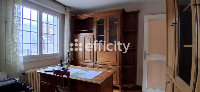 Maison - 130 m² - 7 pièces