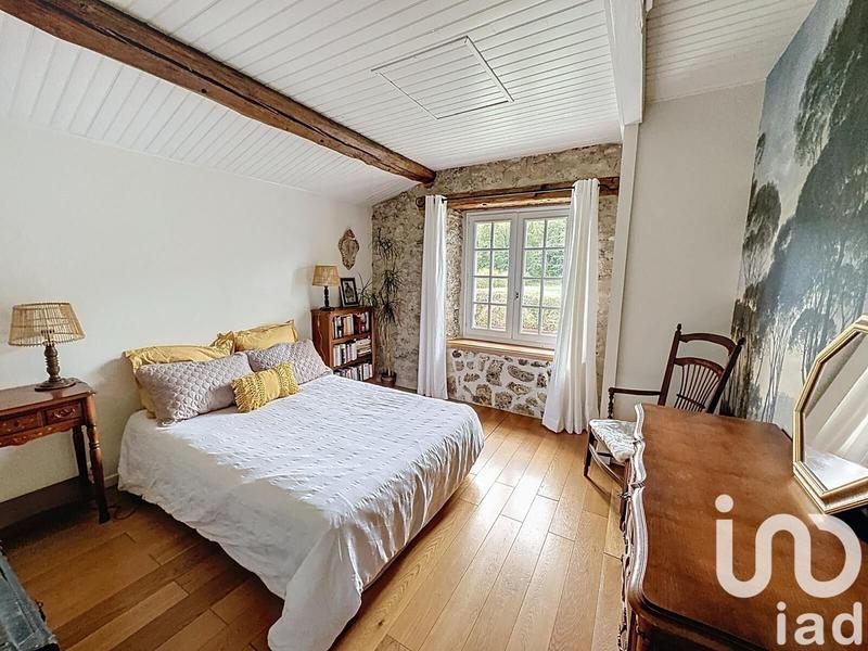 Maison - 230 m² - 6 pièces