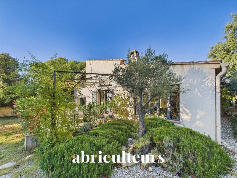 Maison ancienne - 252 m² - 8 pièces