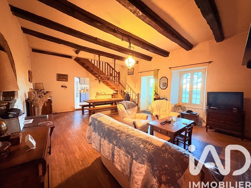 Maison - 140 m² - 5 pièces