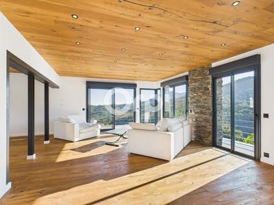 Maison - 186 m² - 6 pièces