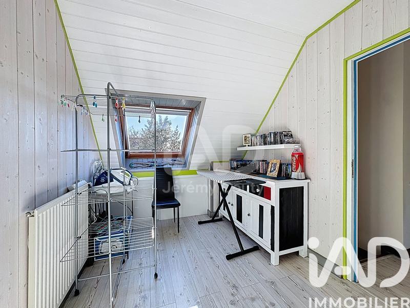 Maison - 201 m² - 9 pièces