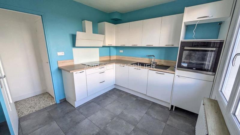 Appartement - 98 m² - 4 pièces