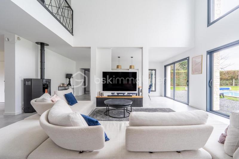 Maison - 293 m² - 8 pièces