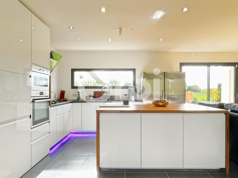 Maison - 162 m² - 5 pièces