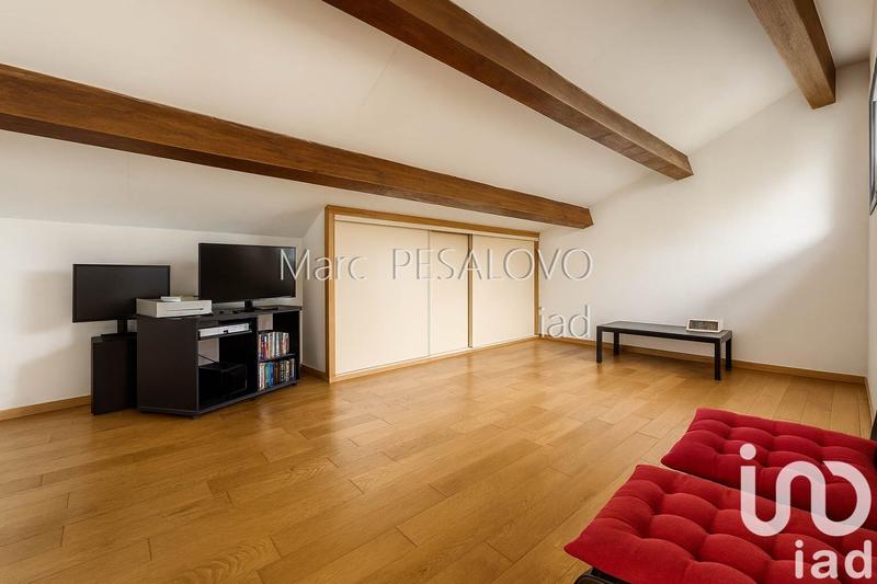 Maison - 180 m² - 8 pièces