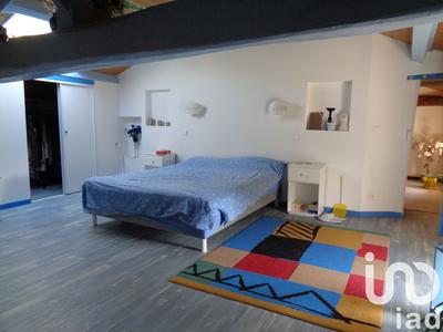 Maison - 300 m² - 8 pièces