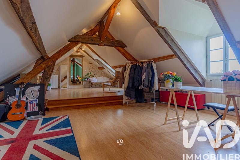 Maison - 210 m² - 7 pièces