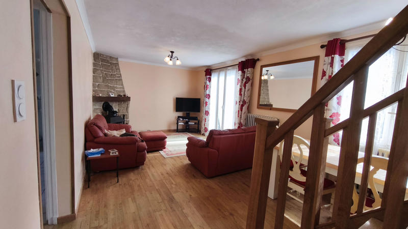 Maison - 97 m² - 6 pièces