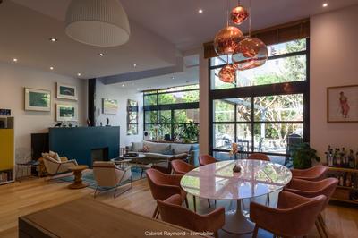 Maison contemporaine - 405 m² - 9 pièces