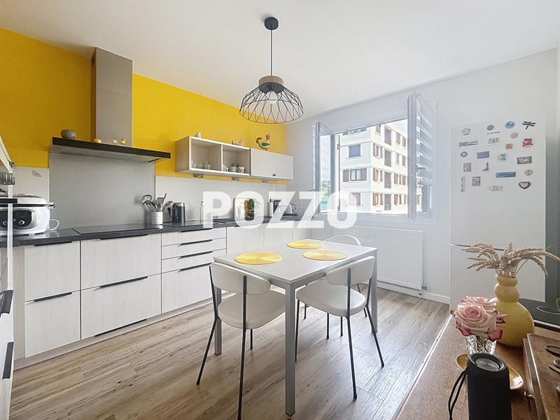 Appartement - 91 m² - 4 pièces