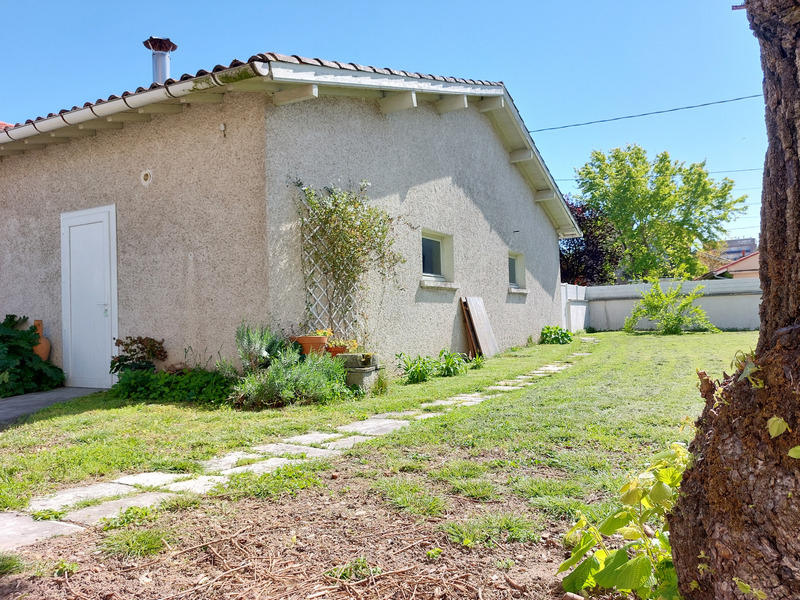 Maison - 231 m² - 7 pièces