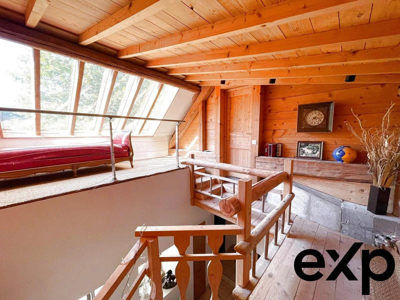 Maison - 198 m² - 8 pièces