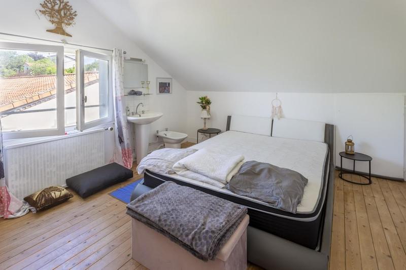 Pavillon - 191 m² - 8 pièces