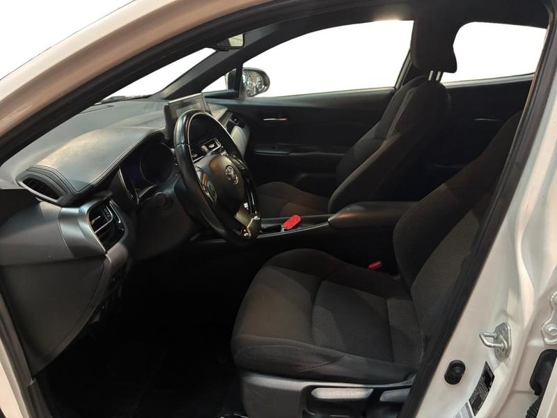 Toyota c-Hr Hybride Rc18 122h Dynamic