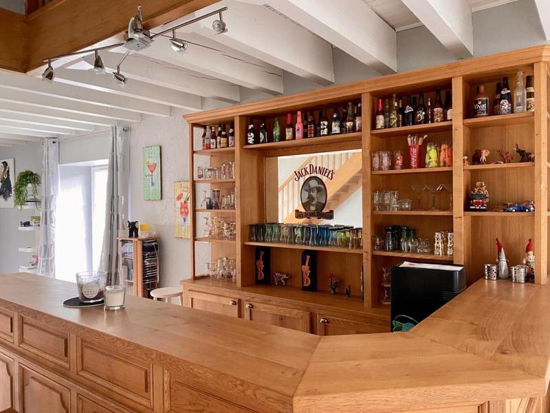 Maison - 284 m² - 8 pièces