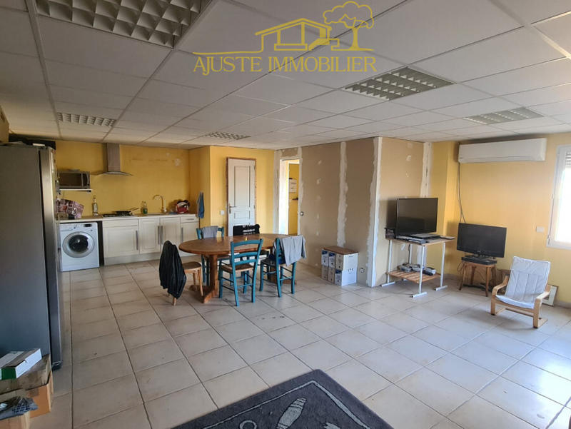 Local commercial - 465 m² - 7 pièces