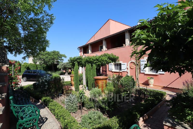 Villa - 292 m² - 12 pièces
