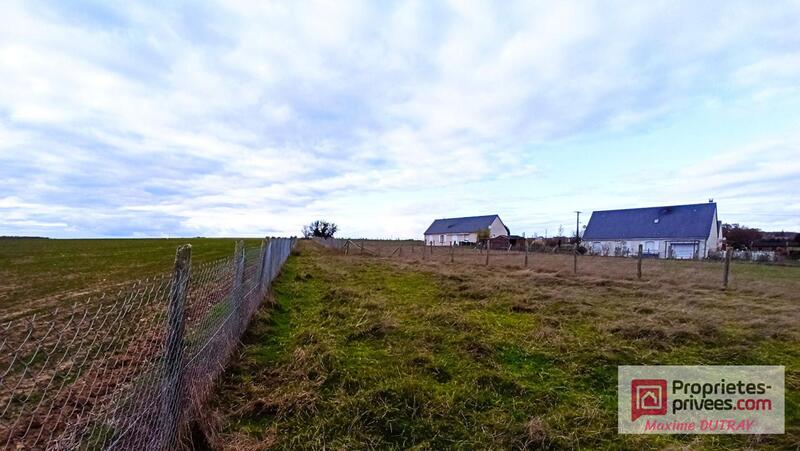 Terrain constructible - 2 100 m²