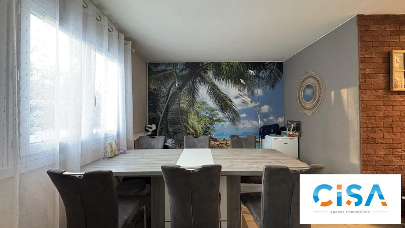 Maison - 90 m² - 5 pièces