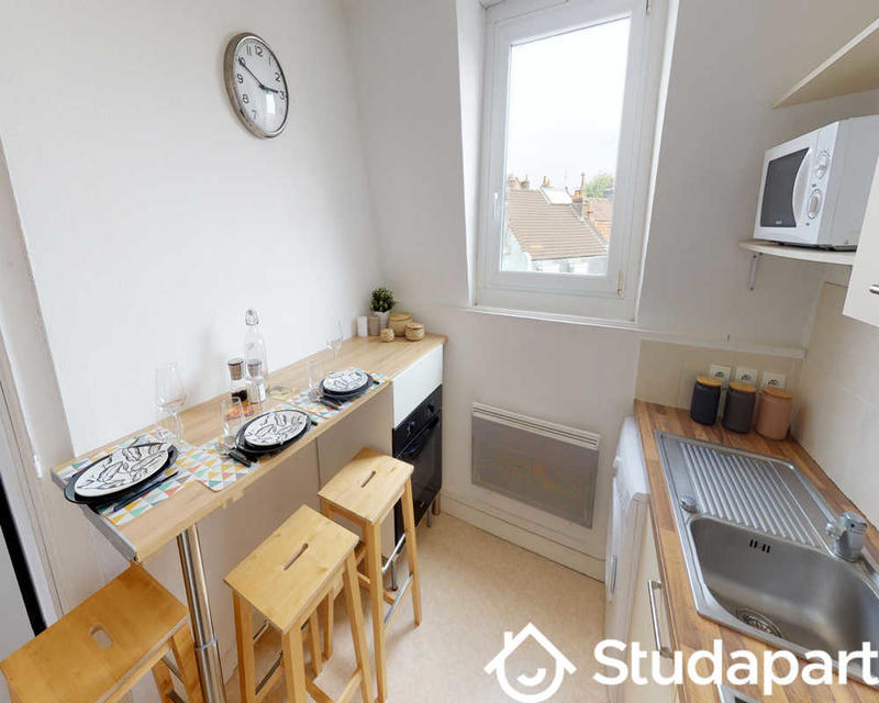 Chambre - 50 m² - 1 pièce