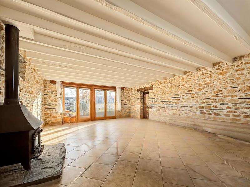 Maison - 262 m² - 6 pièces