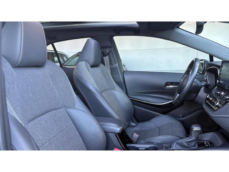 Toyota corolla touring sports Hybride My21 122h Design