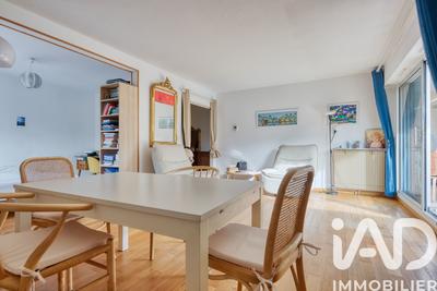 Appartement - 99 m² - 4 pièces