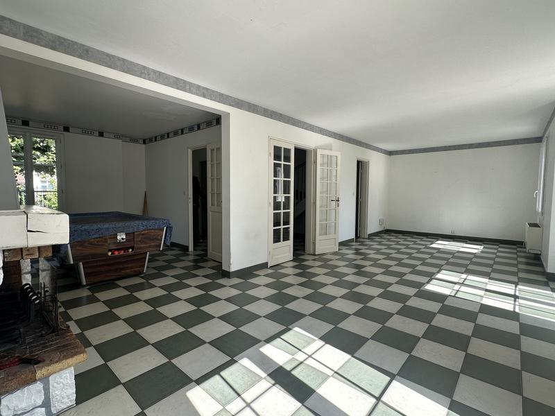 Maison - 149 m² - 7 pièces