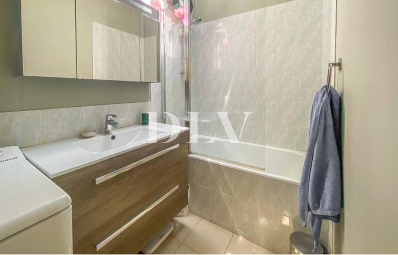 Appartement - 85 m² - 3 pièces