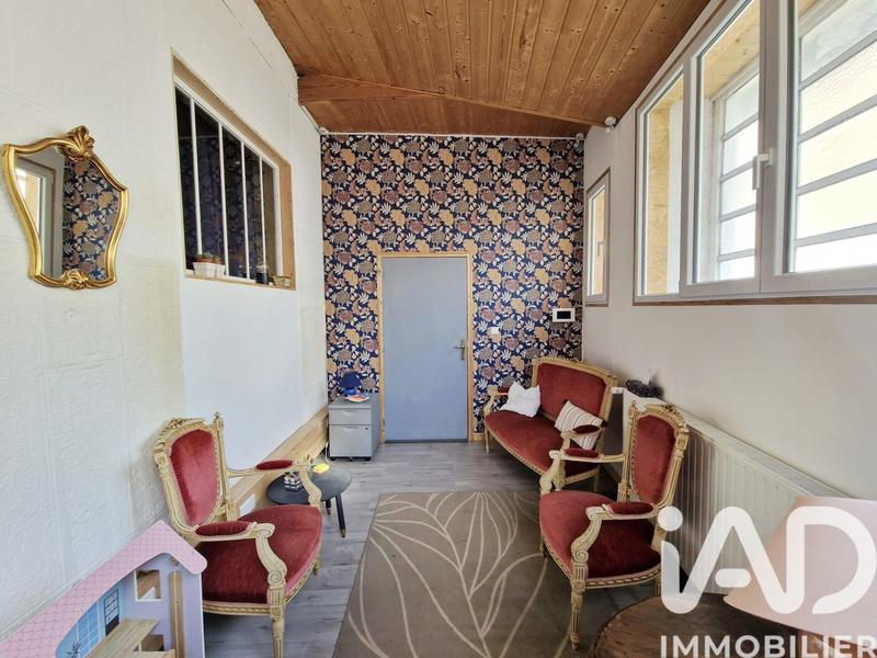 Maison - 230 m² - 8 pièces