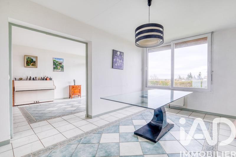 Maison - 99 m² - 5 pièces