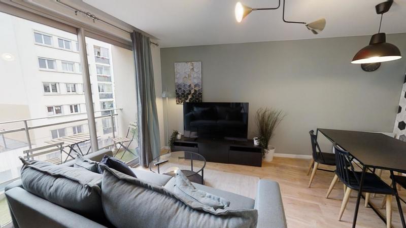 Appartement - 80 m² - 5 pièces
