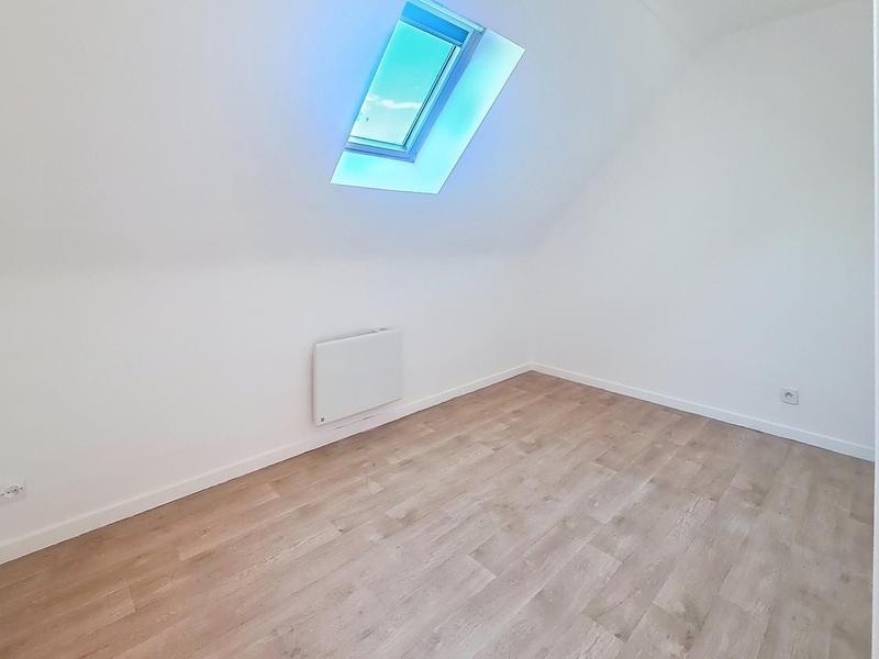 Maison - 93 m² - 5 pièces