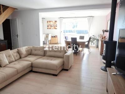 Maison - 150 m² - 6 pièces