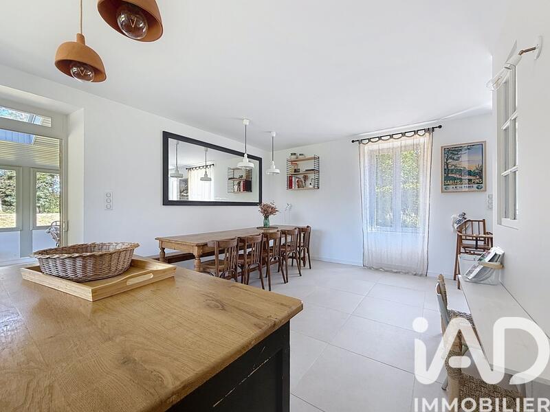 Maison - 111 m² - 5 pièces