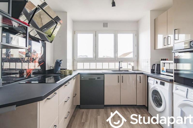 Chambre - 11 m² - 1 pièce