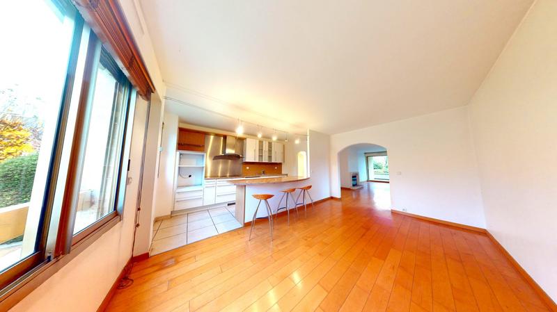 Appartement - 102 m² - 4 pièces