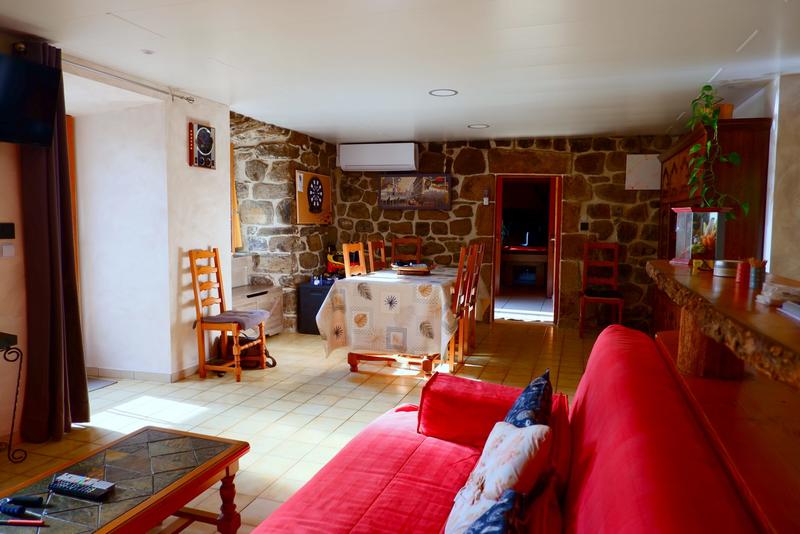 Maison - 284 m² - 5 pièces