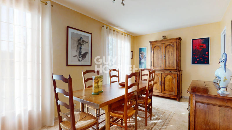 Maison - 168 m² - 7 pièces