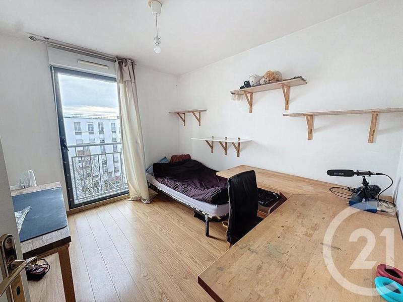 Appartement - 94 m² - 5 pièces