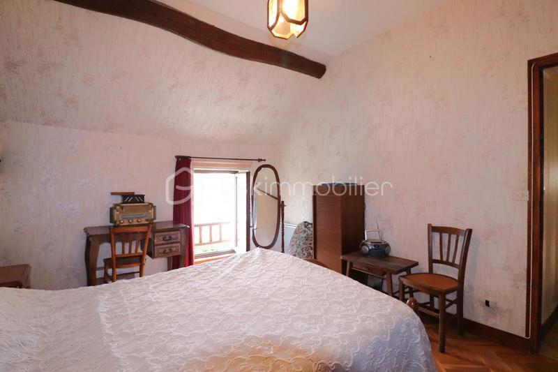 Maison - 96 m² - 5 pièces