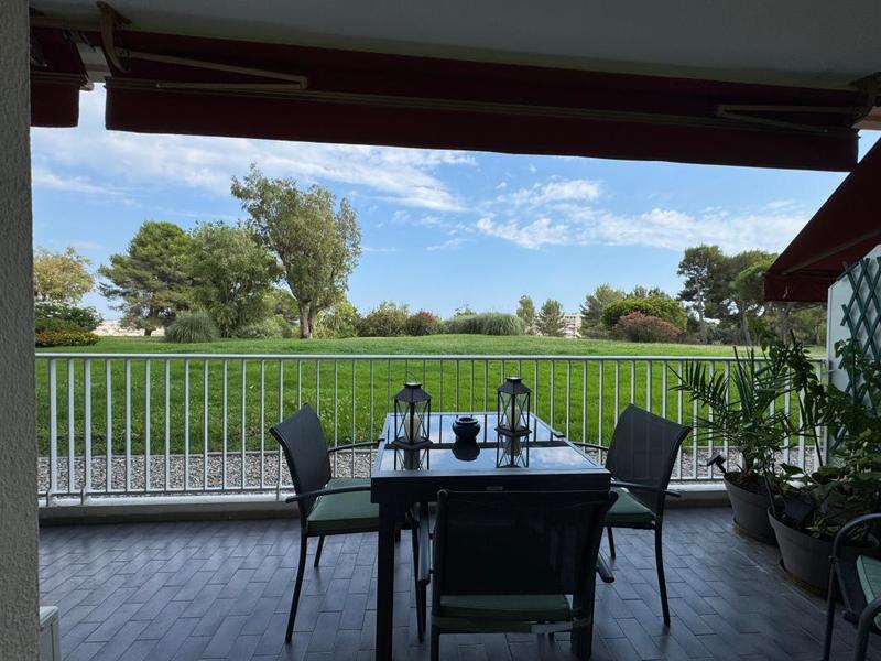 Appartement - 95 m² - 4 pièces