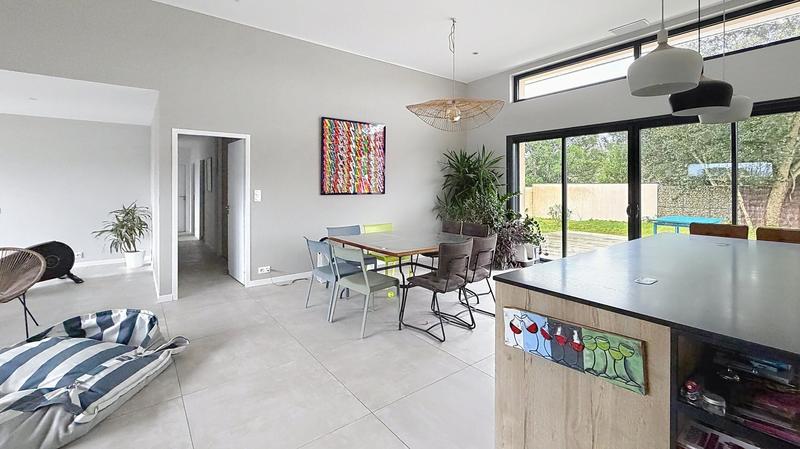 Maison - 144 m² - 5 pièces