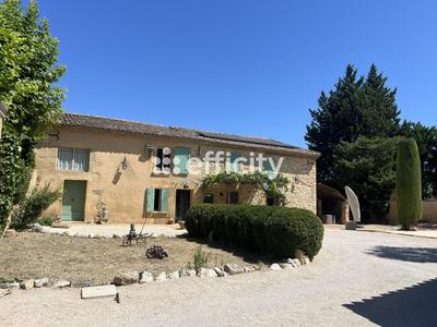 Mas - 300 m² - 10 pièces